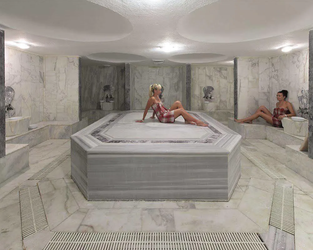 Lima Icmeler Resort Hotel 4*,