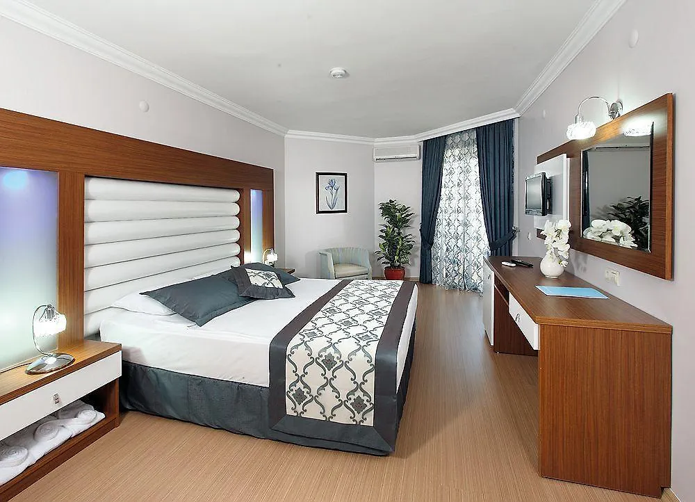 Lima Icmeler Resort Hotel
